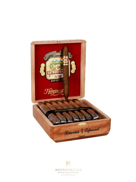 Arturo Fuente Hemingway Classic Sun Grown (25)